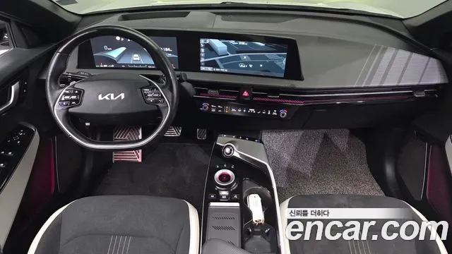 Kia EV6 — Фото автомобиля 10