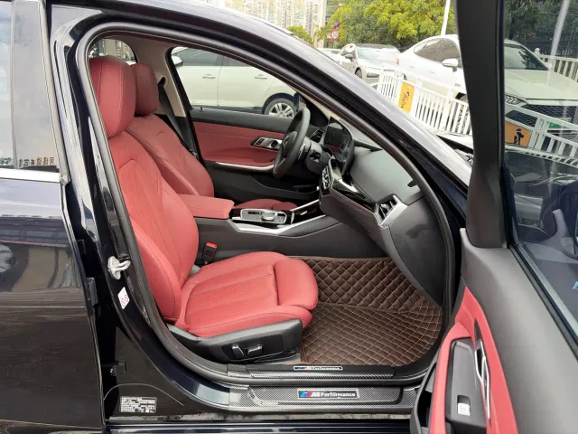BMW 3 Series — Фото автомобиля 10