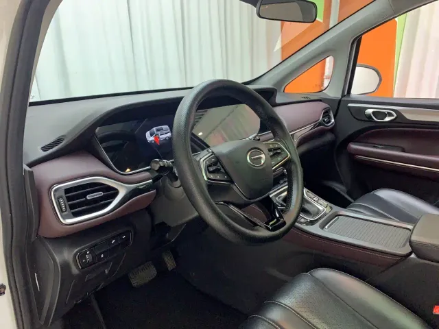 GAC Trumpchi M6 — Фото автомобиля 7