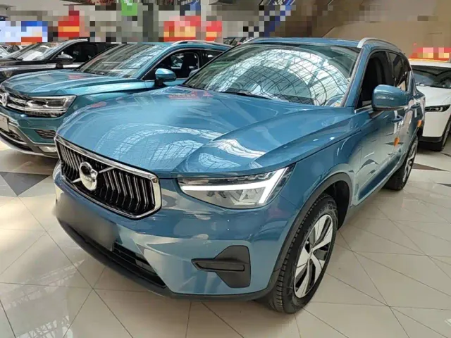Фотография автомобиля — Volvo XC40