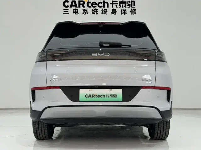 BYD Sealion 05 EV — Фото автомобиля 6