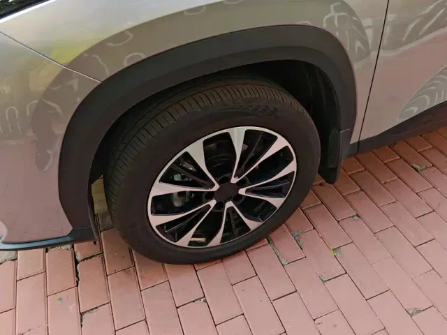 Geely Boyue — Фото автомобиля 6