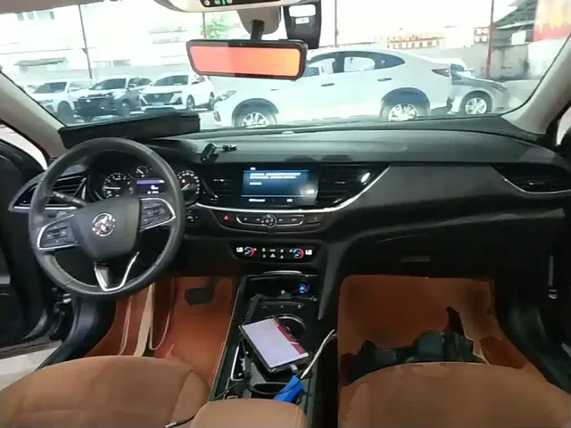 Buick Regal — Фото автомобиля 9