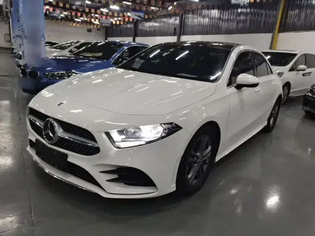 Фотография автомобиля — Mercedes-Benz A-Class
