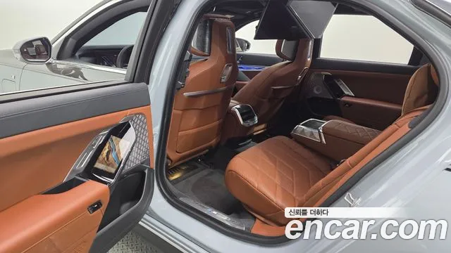 BMW 7 Series — Фото автомобиля 12