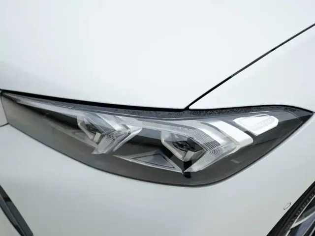BMW 3 Series — Фото автомобиля 13