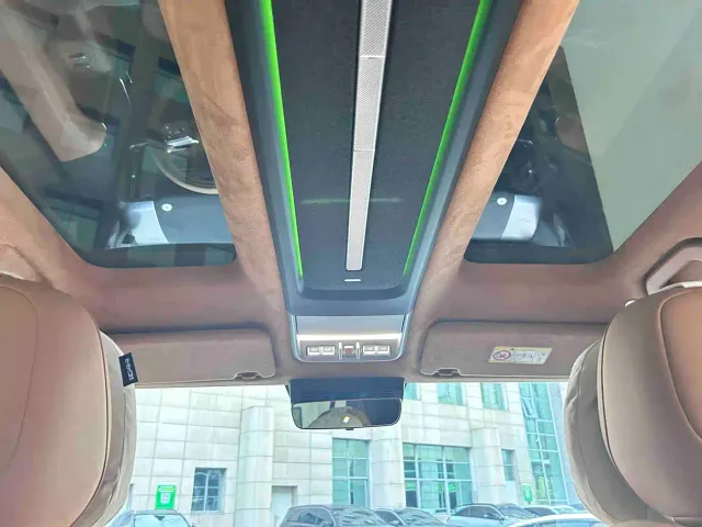 iCAR V27 — Фото автомобиля 16