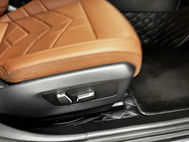 BMW 5 Series — Фото автомобиля 26