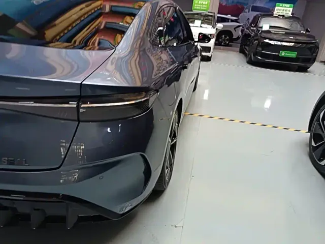 BYD Seal — Фото автомобиля 7