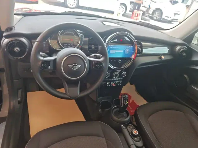 MINI Hatch — Фото автомобиля 9