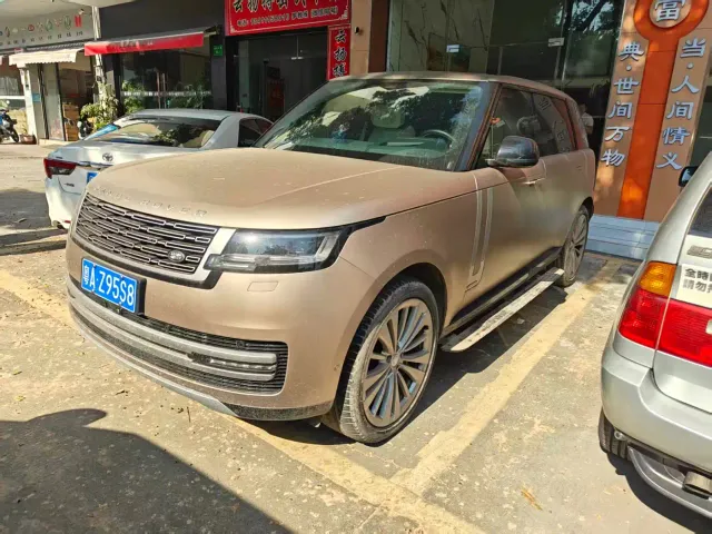 Фотография автомобиля — Land Rover Range Rover