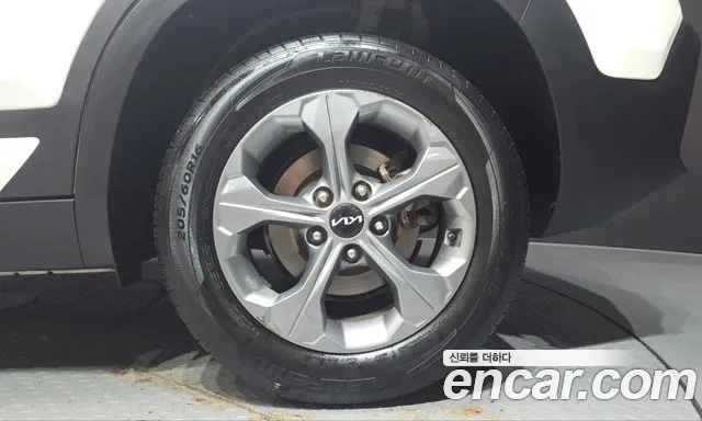 Kia Seltos — Фото автомобиля 6