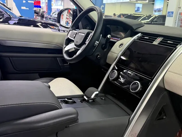 Land Rover Discovery — Фото автомобиля 15
