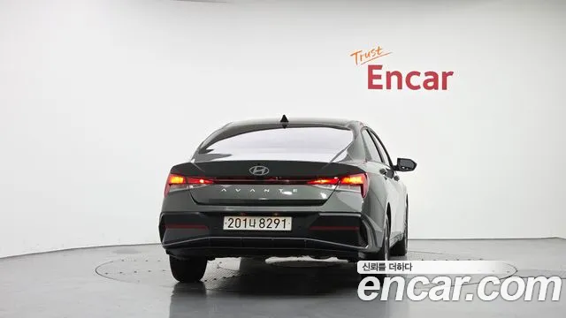 Hyundai Avante CN7 — Фото автомобиля 4