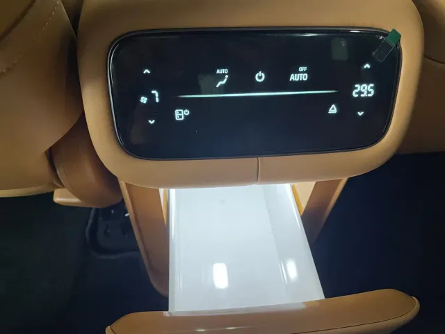 IM Motors LS8 — Фото автомобиля 7