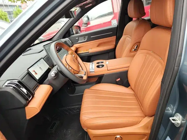 Jetour X70L — Фото автомобиля 14