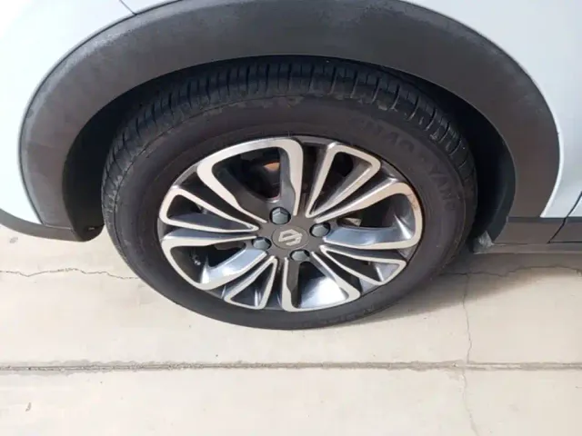 Leapmotor T03 — Фото автомобиля 22