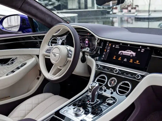 Bentley Continental — Фото автомобиля 10