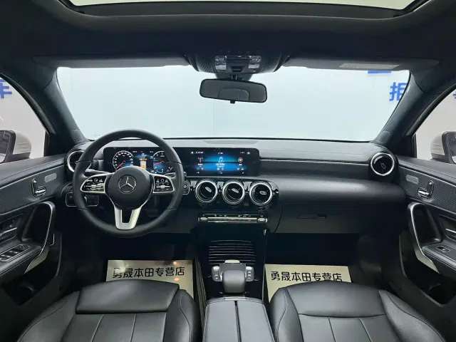 Mercedes-Benz A-Class — Фото автомобиля 18