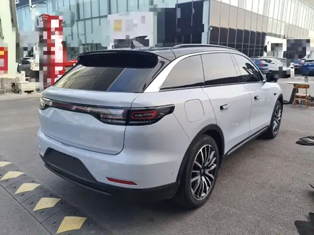 Leapmotor C11 — Фото автомобиля 4