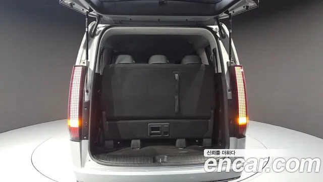 Hyundai Staria Staria 4WD Lounge 9 мест — Фото автомобиля 29