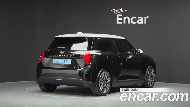 MINI Cooper 4th Gen — Фото автомобиля 2