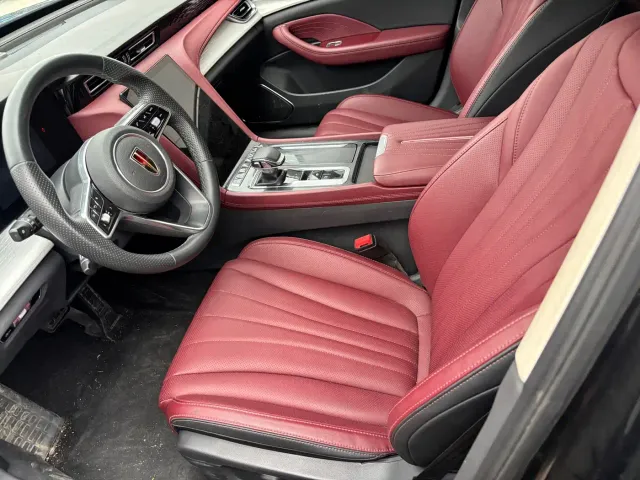 Hongqi H5 — Фото автомобиля 4