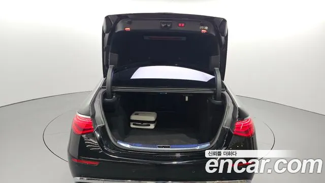 Mercedes-Benz S-Class — Фото автомобиля 20