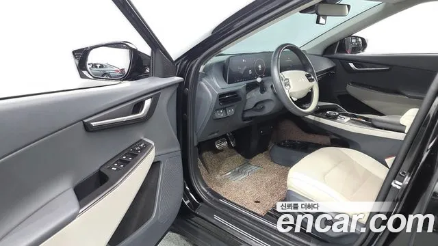Kia EV6 — Фото автомобиля 15