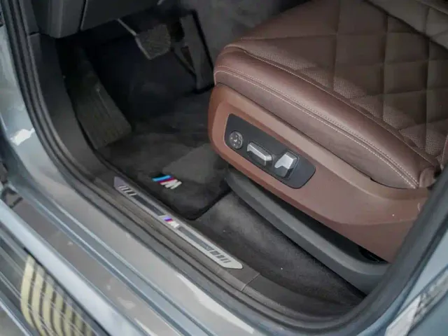 BMW X5 — Фото автомобиля 10