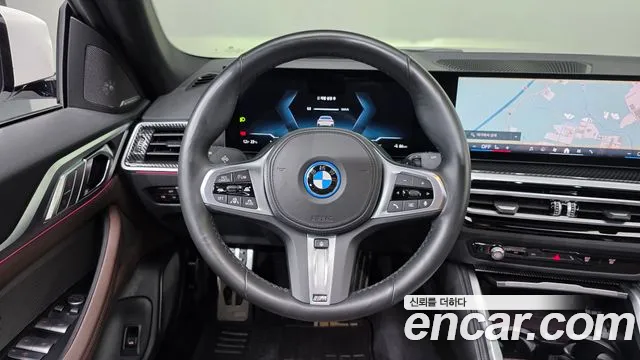 BMW i4 — Фото автомобиля 13