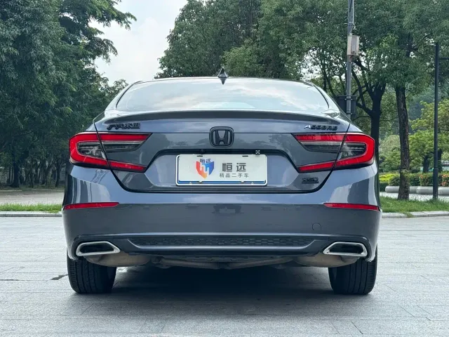 Honda Accord — Фото автомобиля 22