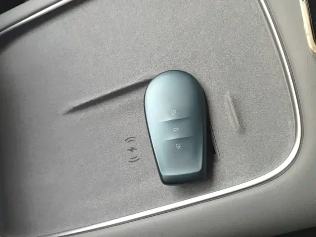 Nissan N7 — Фото автомобиля 8
