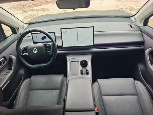 Leapmotor C10 — Фото автомобиля 5