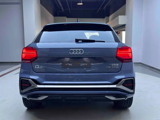 Audi Q2L — Фото автомобиля 5