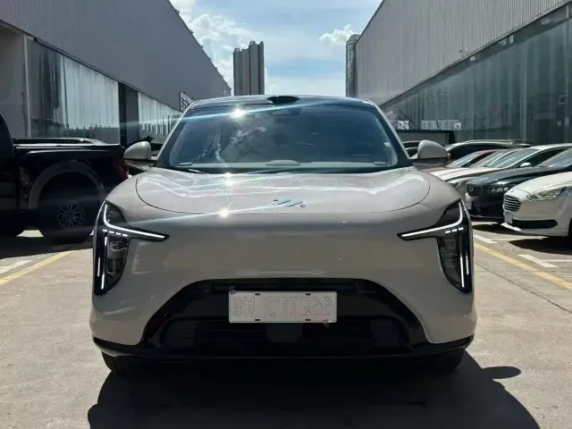 IM Motors LS6 — Фото автомобиля 2