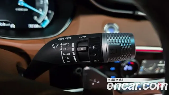 Genesis GV70 — Фото автомобиля 29