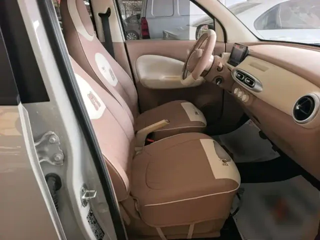 Wuling Hongguang Mini EV — Фото автомобиля 19