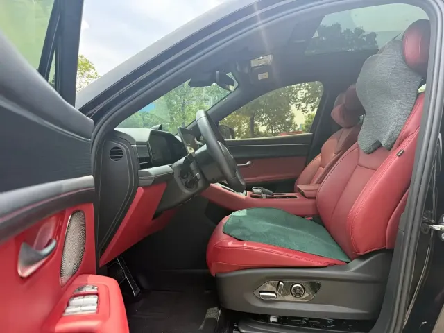 AITO Wenjie AITO M5 2024 Extended Range Max RWD Advanced Smart Driving Edition — Фото автомобиля 4