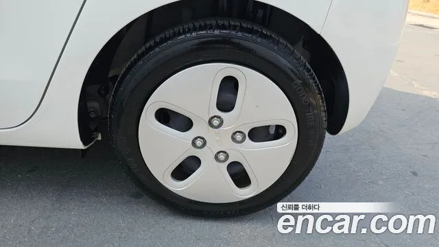 Kia RAY Новый Kia Ray Фургон — Фото автомобиля 5