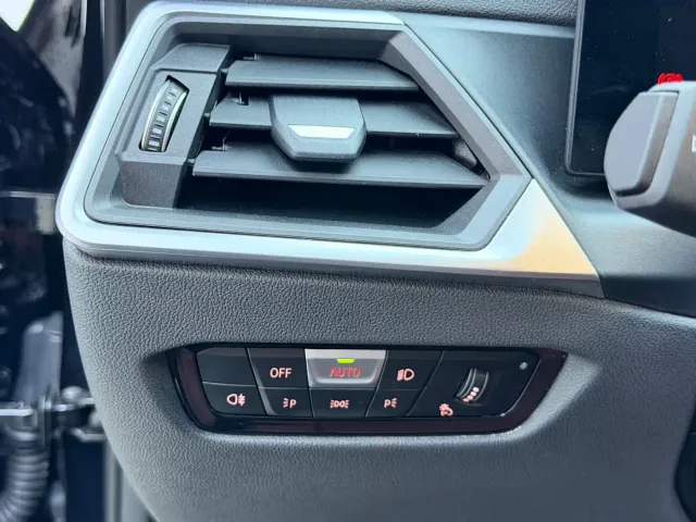 BMW 3 Series — Фото автомобиля 7
