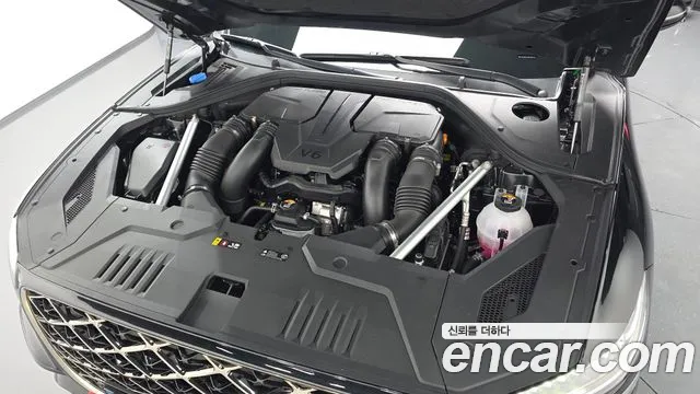 Genesis GV70 3.5T Бензин 2WD — Фото автомобиля 4