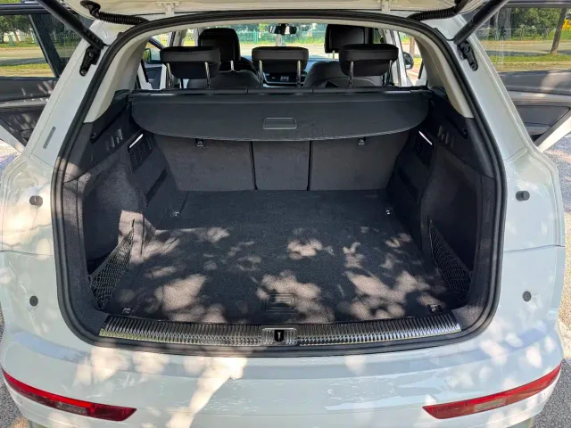 Audi Audi Q5L 2022 40T Luxury Dynamic — Фото автомобиля 13