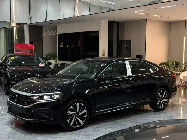 Фотография автомобиля — Volkswagen Passat