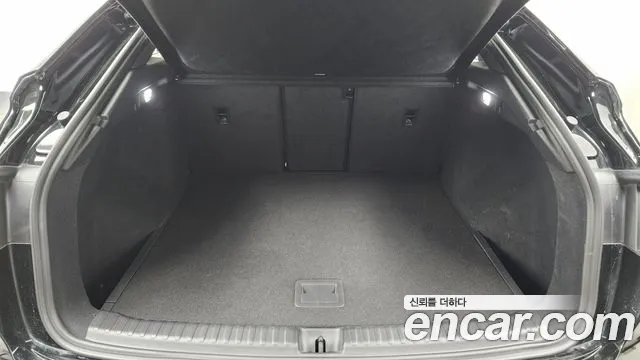 Audi Q4 e-tron — Фото автомобиля 20