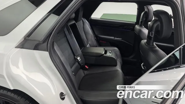 Hyundai Grandeur GN7 — Фото автомобиля 17