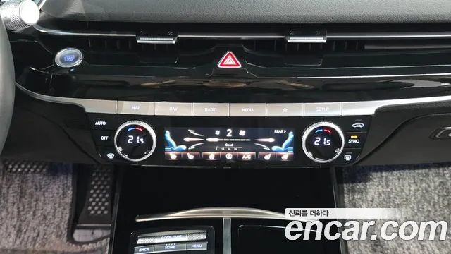 Genesis G80 Бензин 2.5 турбо AWD — Фото автомобиля 18