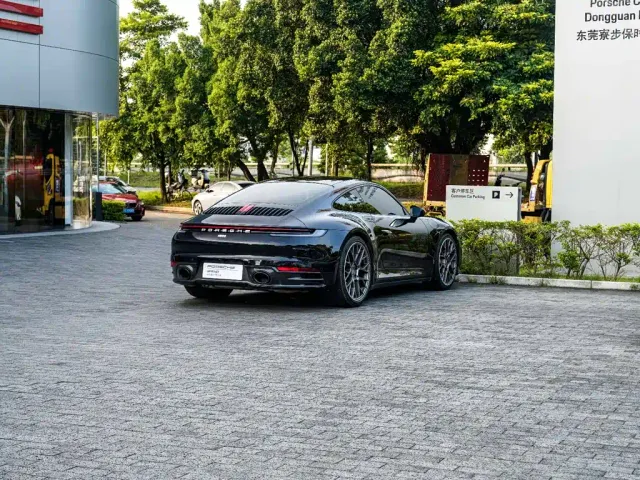 Porsche 911 — Фото автомобиля 15