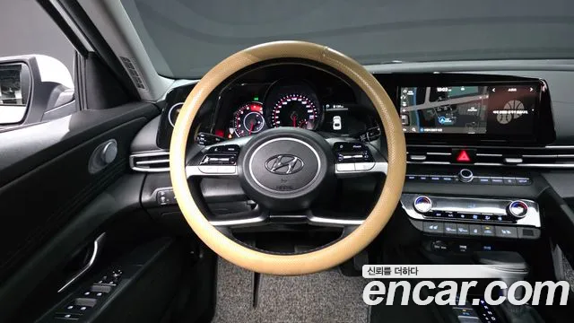 Hyundai Avante CN7 — Фото автомобиля 13