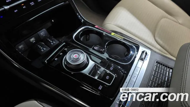 Kia Canival Carnival 4 поколение Бензин 7 мест Hi-Limousine — Фото автомобиля 6